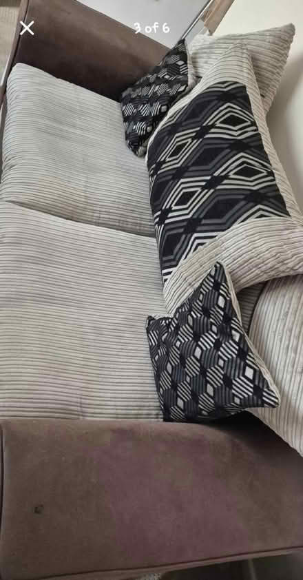 Photo of free Sofa (GL51) #3