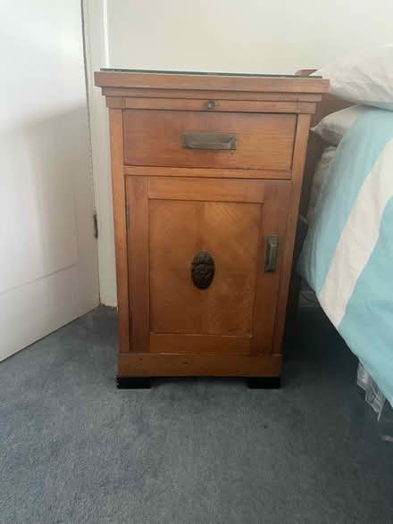 Photo of free Cabinet (Crouch End N8) #1