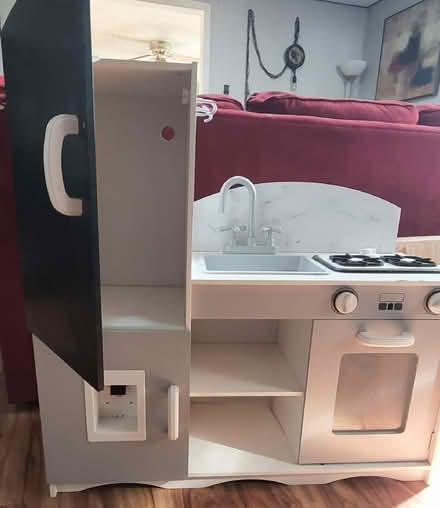 Photo of free Small kitchen play set (Upper Darby) #2