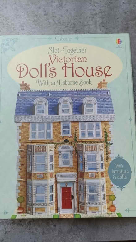 Photo of free Foam slot together doll house (East grinstead RH19) #2