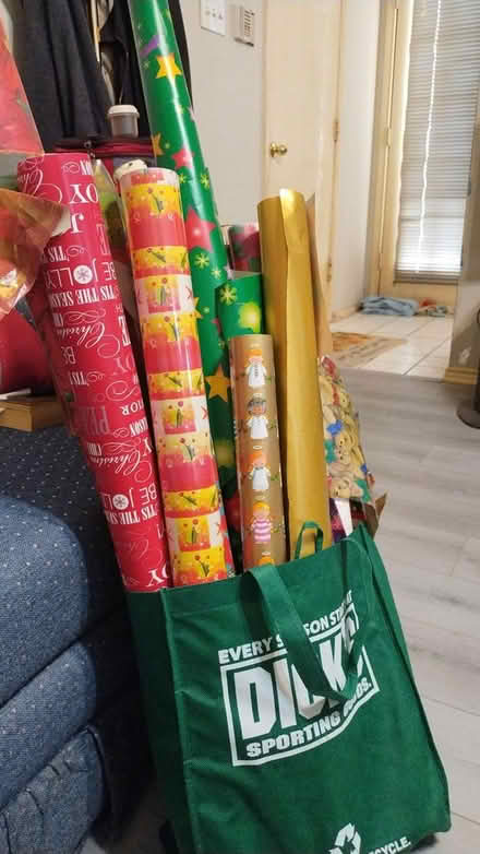 Photo of free Wrapping paper (Allen) #1