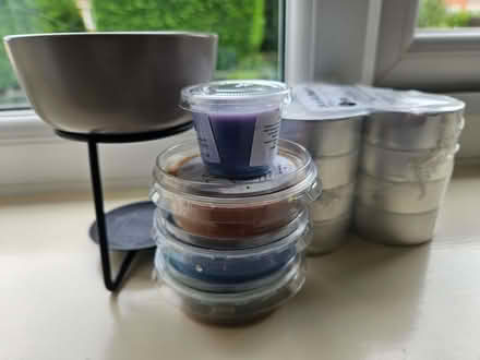 Photo of free Yankee Candle wax burner, wax melts & tealights (Radford Semele CV31) #1