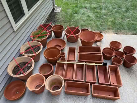 Photo of free Terracotta Flower Pots (Semple Farm Rd + Bellgrade Dr) #1