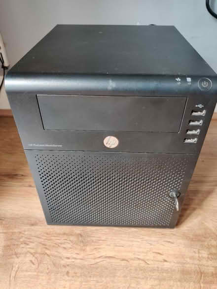 Photo of free HP micro server (Headington OX3) #1