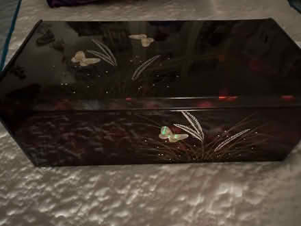 Photo of free Oriental style tissue box (Ashford TW15) #1
