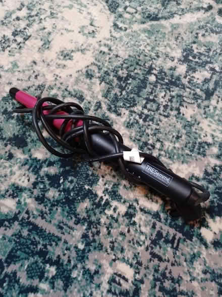 Photo of free Tresemme hair curling wand (Cheltenham GL51) #1