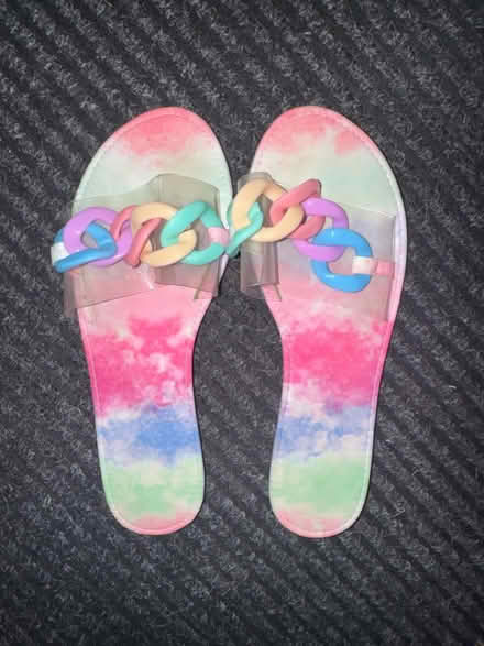 Photo of free Multicolour slippers (NG8, Strelley) #1