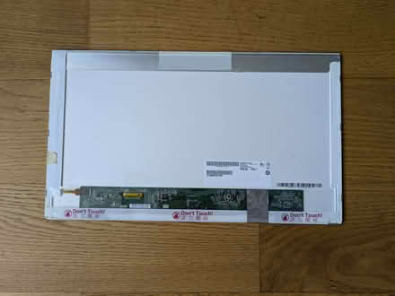 Photo of free 17 inch laptop LCD panel (Kentwood RG30) #3