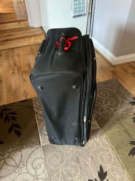 Photo of free Suitcases in good condition - See pictures (Woodley RG5) #3