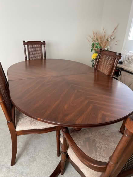 Photo of free dining room table and 5 chairs (chadwick beach lavalette nj) #2