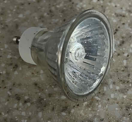 Photo of free 5 Halogen Light Bulbs (Redwood City) #1