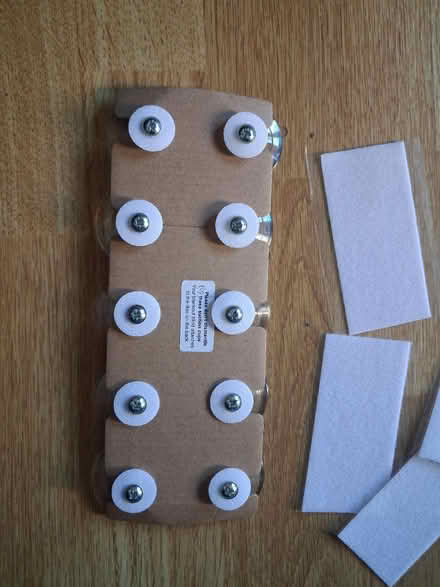 Photo of free Suction cups (GU227) #2