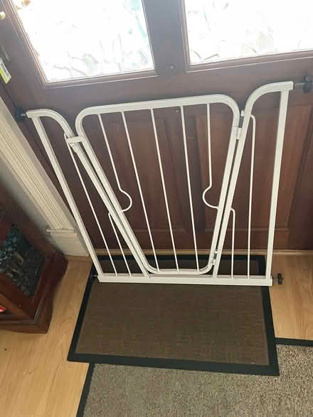 Photo of free Stairgate (Cheam SM3) #1