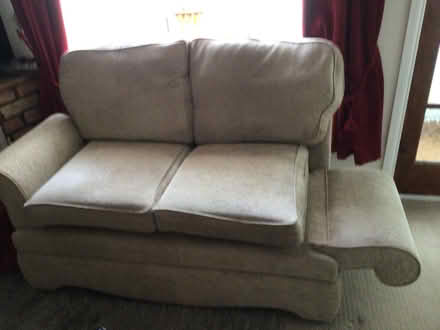 Photo of free HSL 2 seater Sofa/Chaise Longue (Goffs Oak EN7) #4