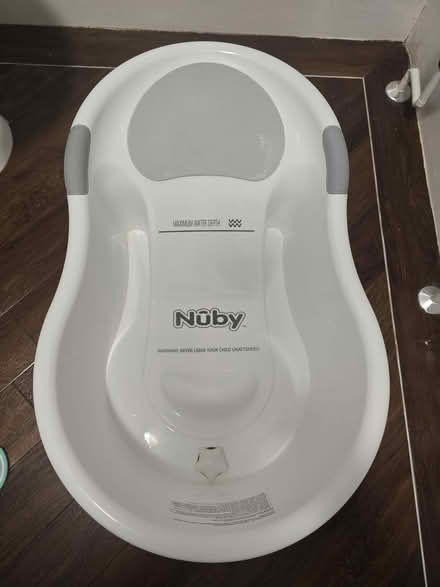 Photo of free Baby bath Nuby (IG6) #1