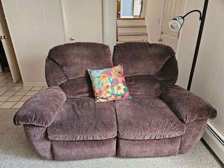Photo of free Love seat recliner (Mount Prospect) #4
