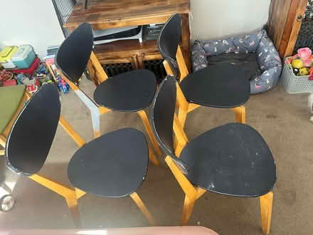 Photo of free Extending dining table (Barry CF62) #1