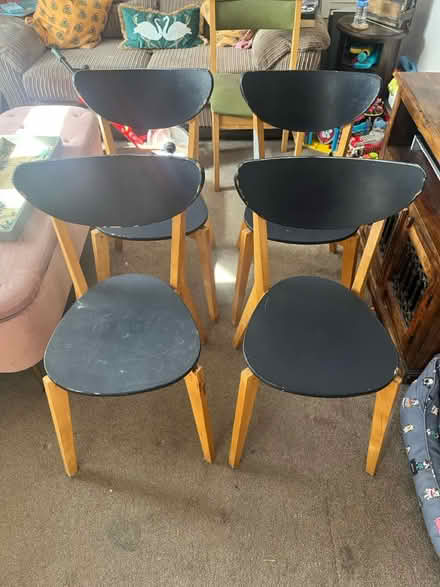 Photo of free Extending dining table (Barry CF62) #2