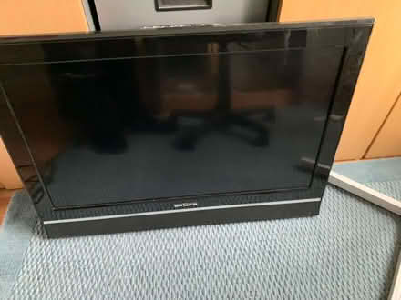 Photo of free AKURA 32in TV with DVD (Liverpool L15) #1