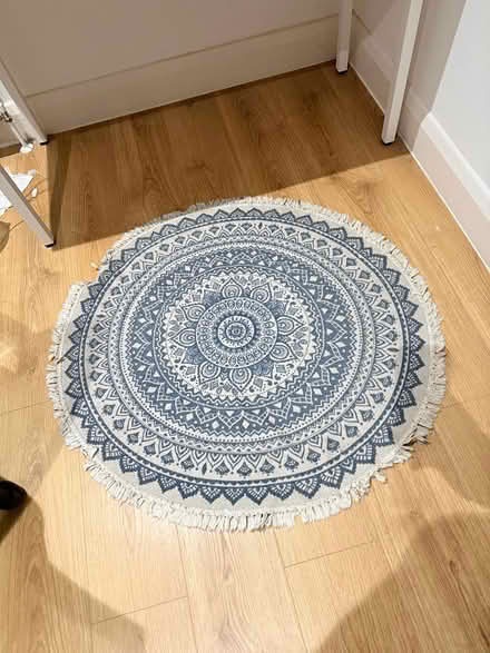 Photo of free Mats and Rugs (Tuffnel Park N19) #2
