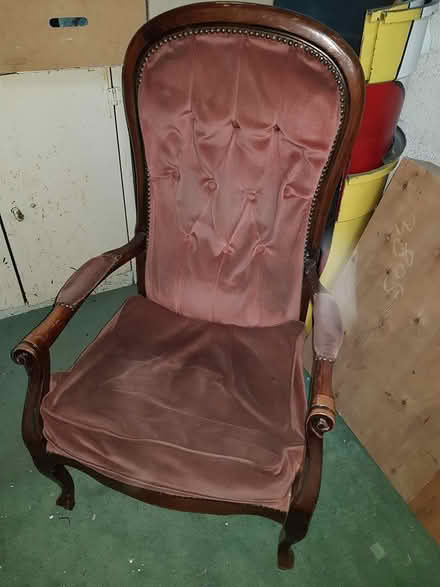 Photo of free Wing back chair and 2 seater sofa (Streatham SW16) #4