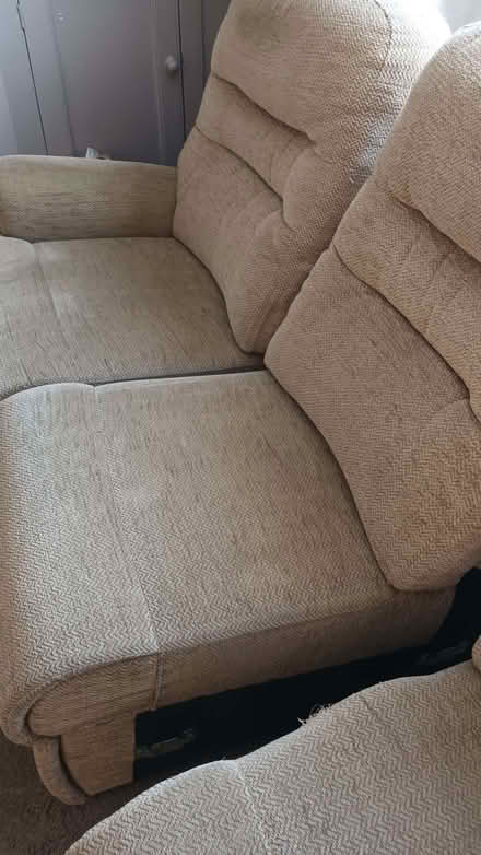 Photo of free 3 seater sofa (Birstall LE4) #4