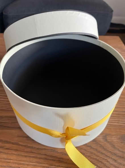 Photo of free Round box (Golden Green TN11) #1
