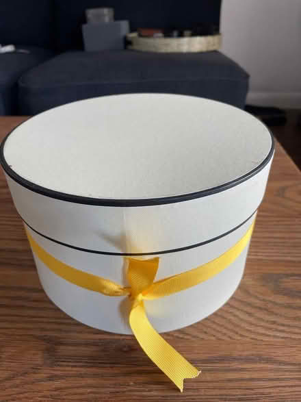 Photo of free Round box (Golden Green TN11) #3