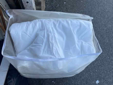 Photo of free 2x 4.5 tog double duvets (Worthing BN11) #1