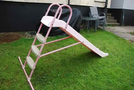 Photo of free Child's slide (Chapel-en-le-frith SK23 0UH) #2