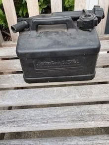 Photo of free Petrol/diesel can (Chiswick W4) #1