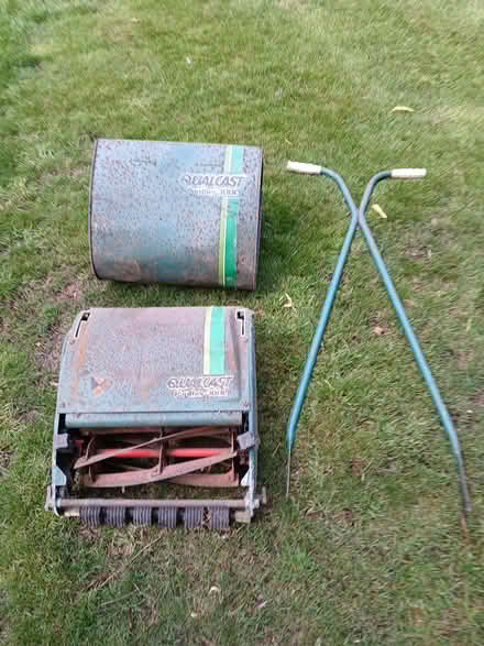 Photo of free Vintage Lawnmower (S17 (Dore)) #1