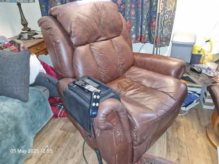 Photo of free Rise & recline chair (Whiteway GL6) #1