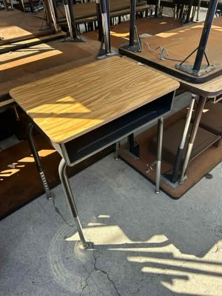Photo of free Desks (Beverly Grove in Los Angeles) #4