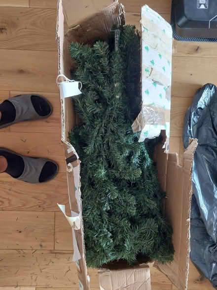 Photo of free Xmas tree and decorations (Finsbury Park N7) #3