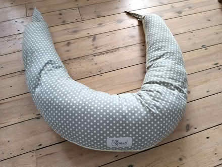 Photo of free Pregnancy pillow (OX1) #1