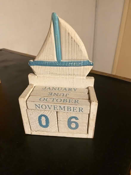 Photo of free Wooden yacht calendar (CT11) #1