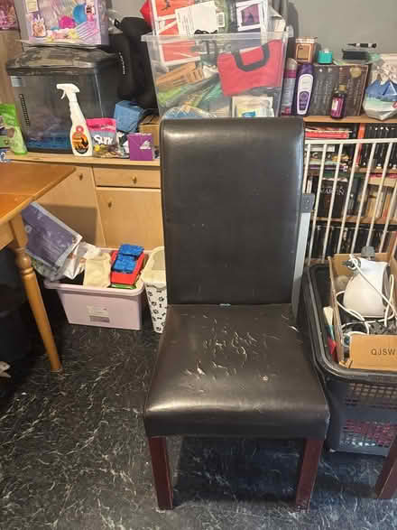 Photo of free Table and chairs (SG6) #2