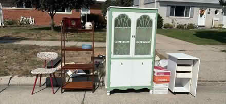 Photo of free vintage and other (40534 micol drive Plymouth) #1