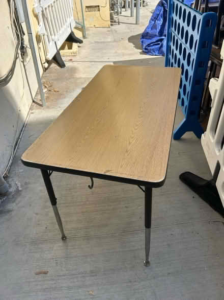 Photo of free Desks (Beverly Grove in Los Angeles) #3