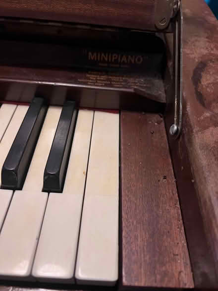 Photo of free Piano (NR2) #2