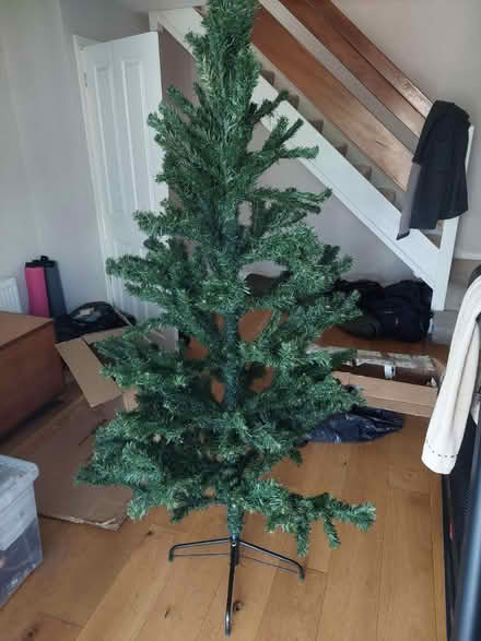 Photo of free Xmas tree and decorations (Finsbury Park N7) #1