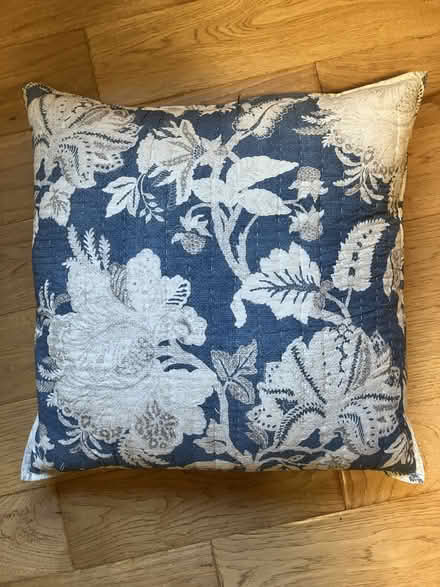 Photo of free 4 pillows (NE Pleasanton) #1