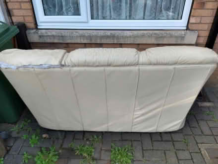 Photo of free 3 seater leather sofa (BD3, Barkerend) #2