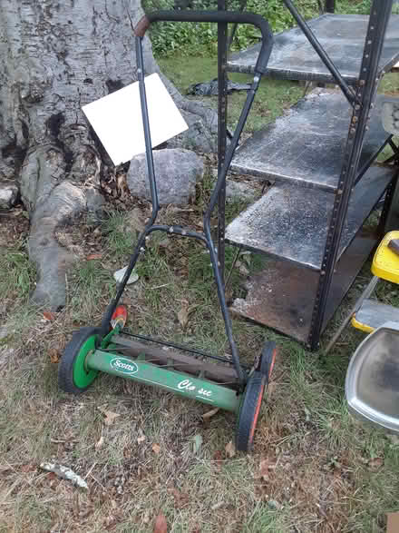 Photo of free 24" push mower (Jamaica Plain) #1