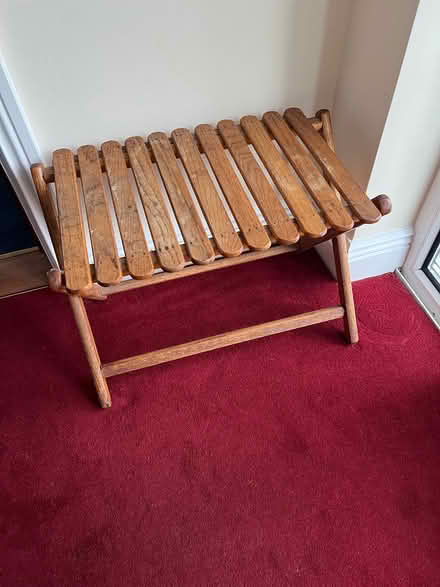 Photo of free Suitcase Stand (Sutton D13) #1