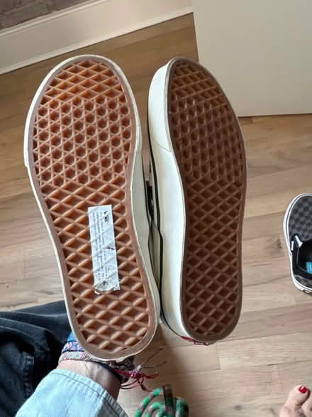 Photo of free Kids vans sneakers (Flatiron) #3