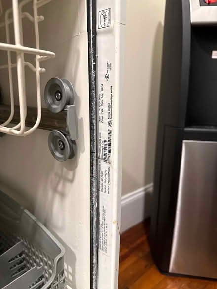 Photo of free Dishwasher, needs $120 motherboard (339 Trails End, Masonboro) #2