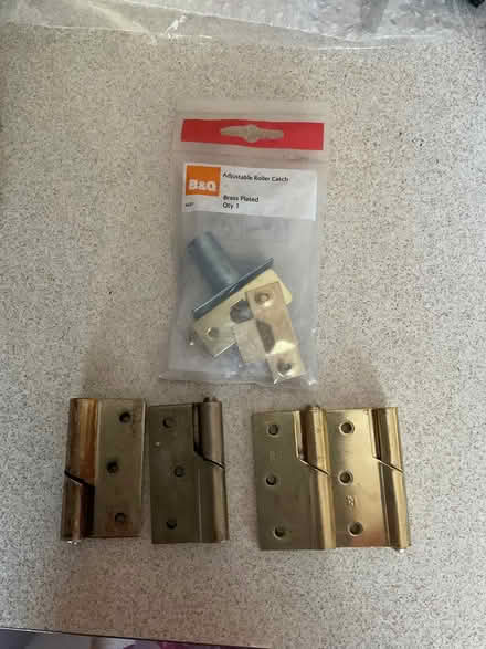 Photo of free Door hinges n catch (Coppull, PR7) #1