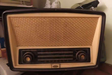 Photo of free GEC Dec radio, very old... (Abingdon OX14) #1